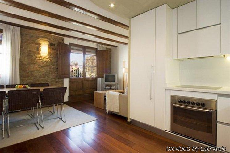 Apartamentos La Casa De Les Lletres Барселона Стая снимка